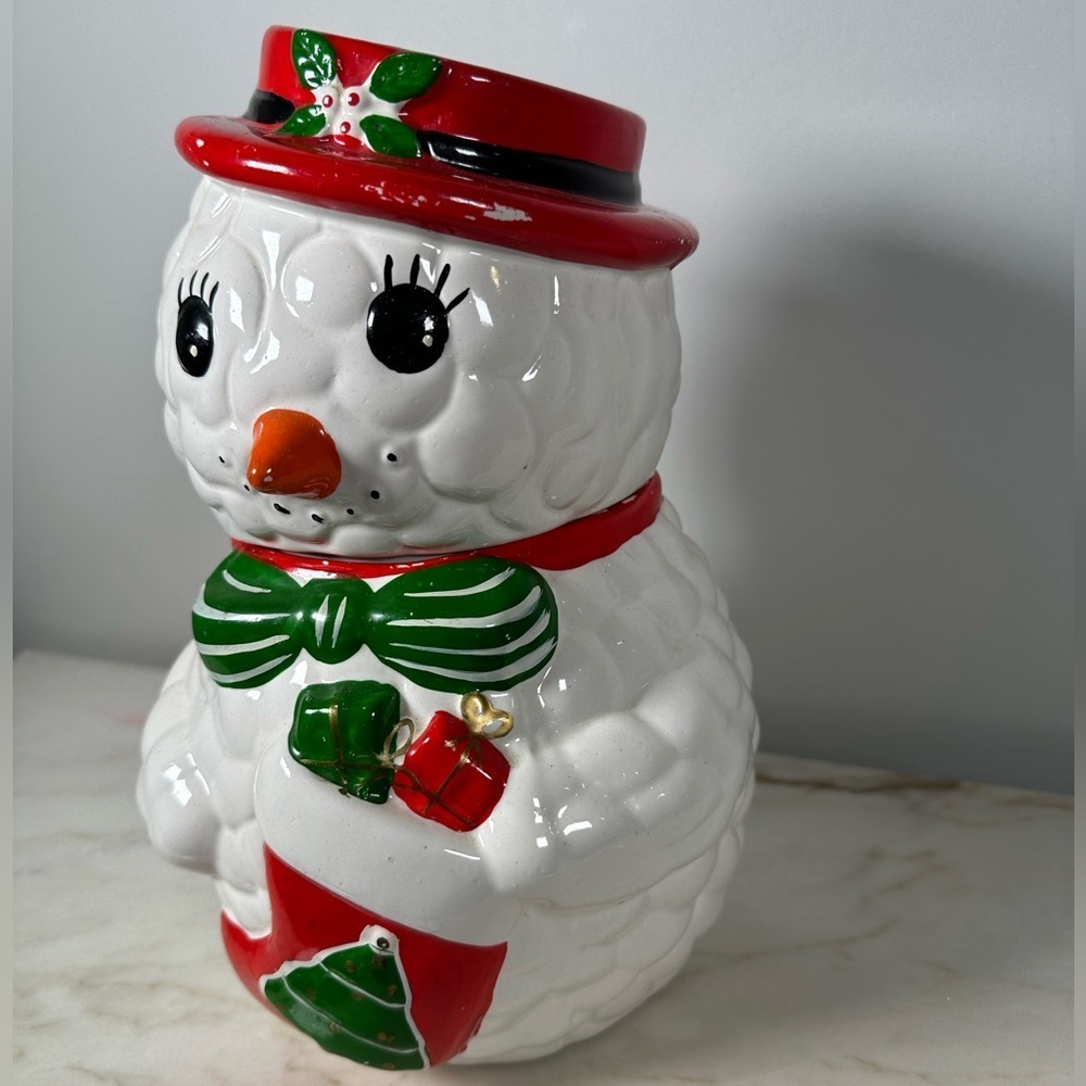 Vintage Snow Lady Bow & Hat Cookie Jar White, Red, Green Carrot Nose Mistletoe - Picture 1 of 11